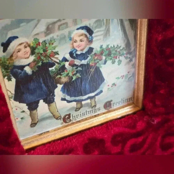Beautiful Deep Red Plush Velvet Frame with Antique Christmas Postcard - Picture 4 of 4